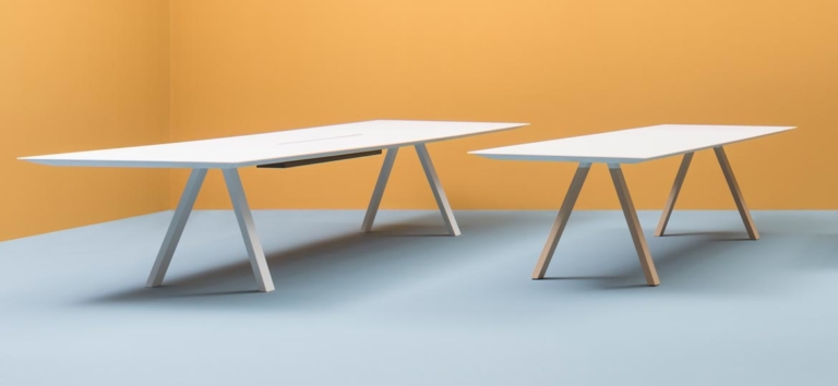 Tavolo in legno Arki Table