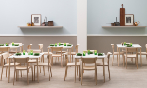 Sedie e tavoli per arredare un ristorante