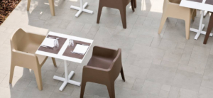 Tavolo bar modello Bold per ambienti interni