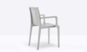 Sedia Young con scocca in multistrato curvato