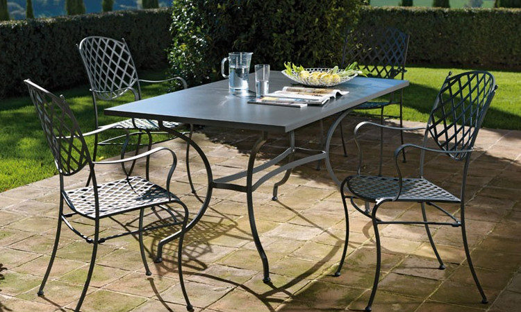 Tavolo da esterno, in metallo zincato modello Ascot