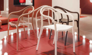 Poltroncina ristorante in legno modello Soul