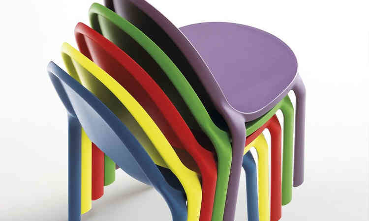 Sedia bar impilabile da esterno modello Drop