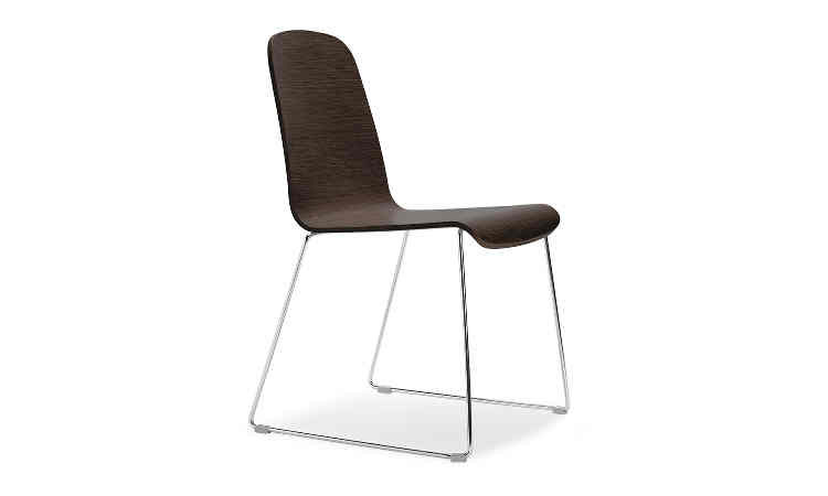 Sedia impilabile per l’arredo ristorante modello Trend