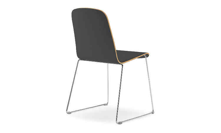 Sedia impilabile per l’arredo ristorante modello Trend