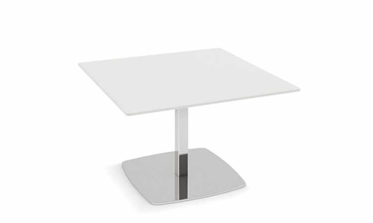 Bombè Table, tavolo a gamba singola per spazi interni ed esterni
