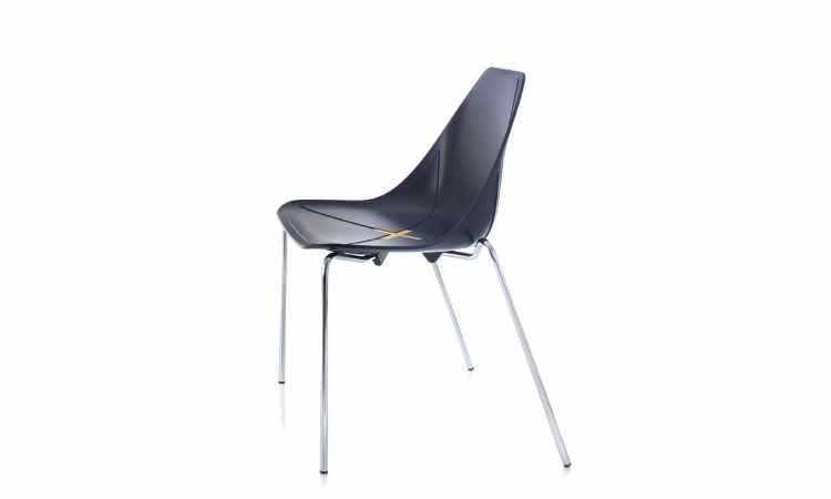 Sedia X Chair per ambienti interni ed esterni