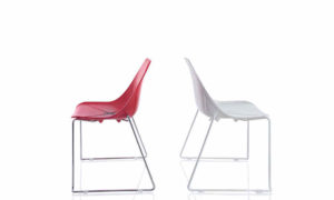 Sedia X Chair per ambienti interni ed esterni