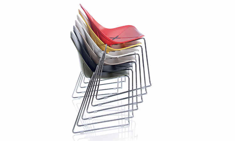 Sedia X Chair per ambienti interni ed esterni
