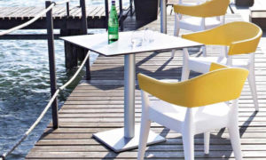 Jo, poltroncina moderna per l'arredo bar e ristorante