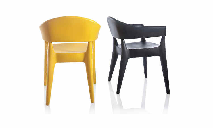 Jo, poltroncina moderna per l'arredo bar e ristorante