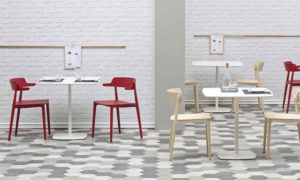 Stylus, tavolo per interni con piedini regolabili