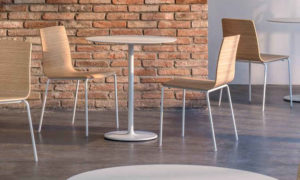 Stylus, tavolo per interni con piedini regolabili