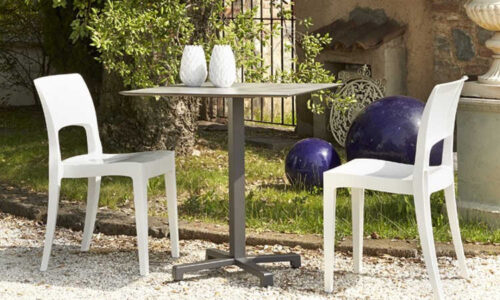 Isy, sedia bar impilabile, per l’arredo contrac indoor e outdoor