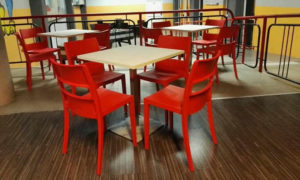 Sai, sedia moderna, impilabile, per l'arredo indoor e outdoor