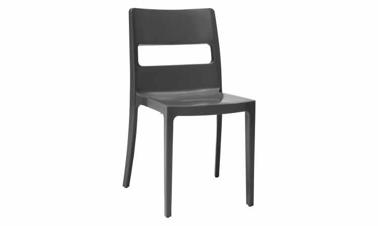 Sai, sedia moderna, impilabile, per l'arredo indoor e outdoor
