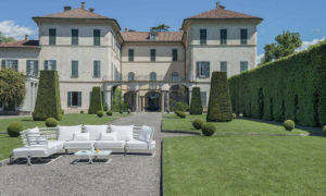 Marcel, divano modulare per l'arredo di giardini o bordo piscine