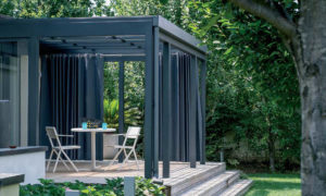 Mia, sedia da giardino disponibile con o senza braccioli