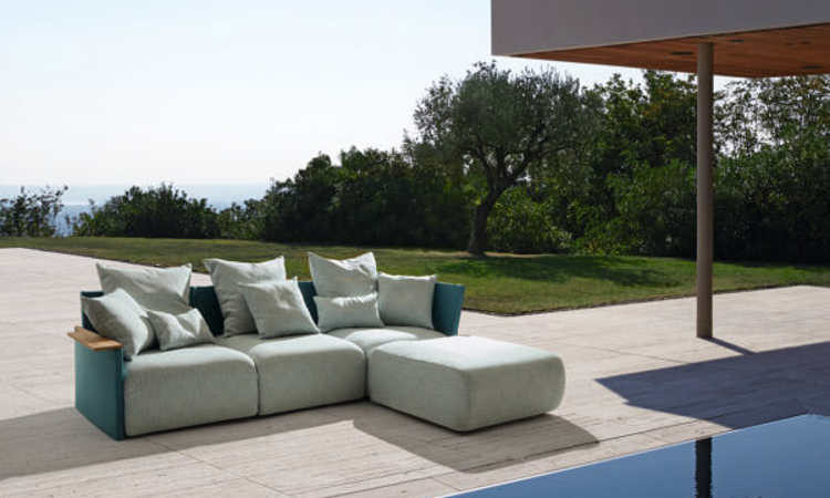 Begin, divano modulare per l’arredo outdoor