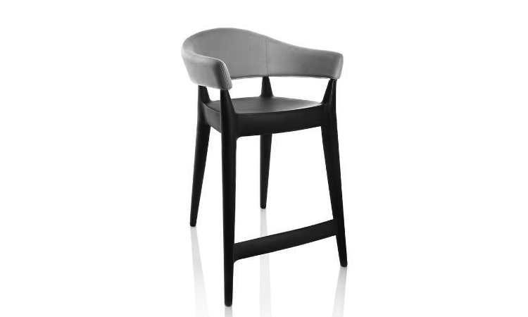 Jo Stool, sgabello moderno per l'arredo indoor e outdoor