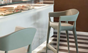 Jo Stool, sgabello moderno per l'arredo indoor e outdoor