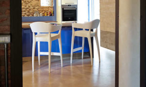 Jo Stool, sgabello moderno per l'arredo indoor e outdoor