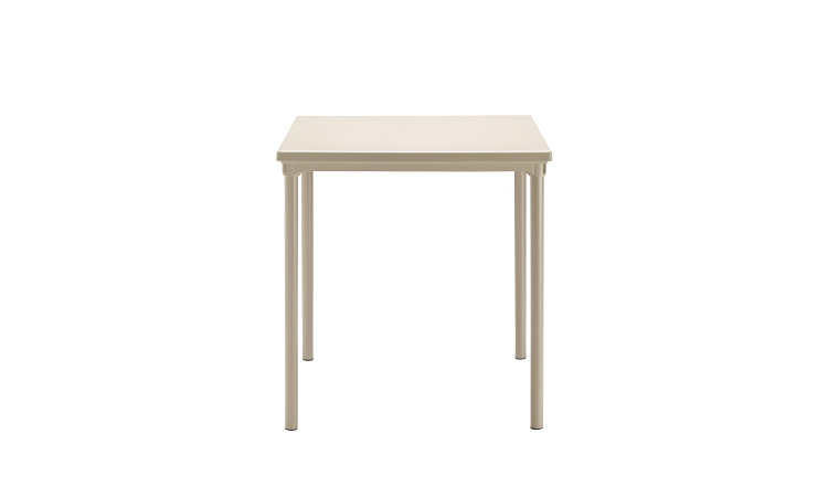 Duo, tavolo impilabile, quattro gambe, da esterno