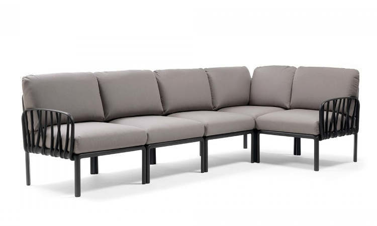 Komodo 5, divano modulare per l'arredo outdoor