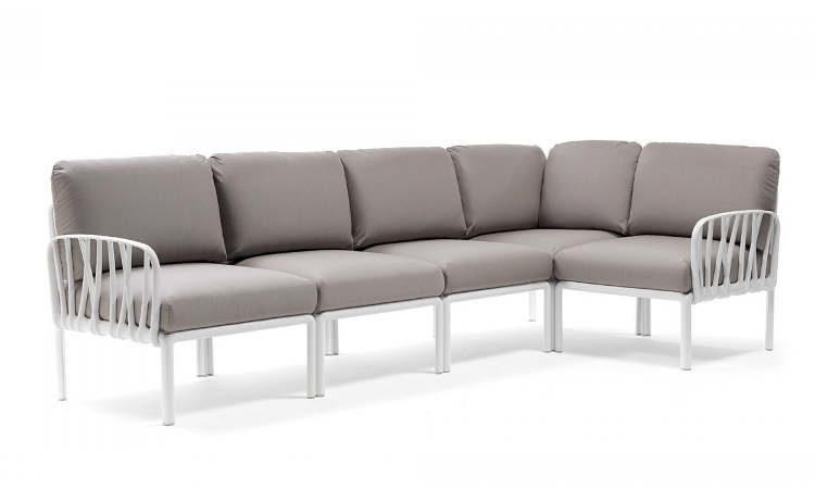 Komodo 5, divano modulare per l'arredo outdoor
