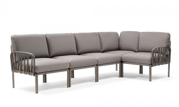 Komodo 5, divano modulare per l'arredo outdoor