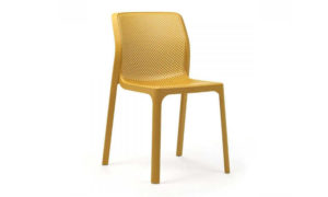 Bit, sedia moderna per l'arredo di spazi interni ed esterni