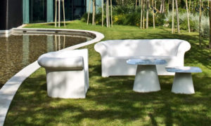 Sirchester, divano luminoso per l'arredo indoor e outdoor
