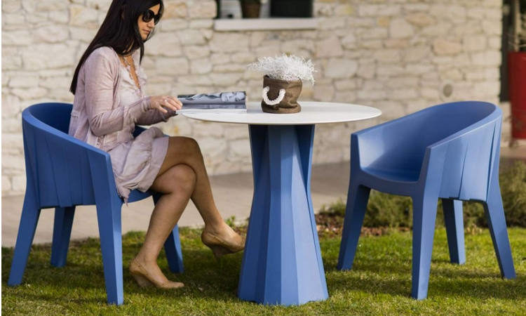 Frozen, poltroncina moderna per l'arredo indoor e outdoor