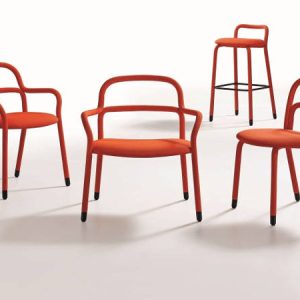 Pippi, sedia con seduta imbottita per l'arredo indoor