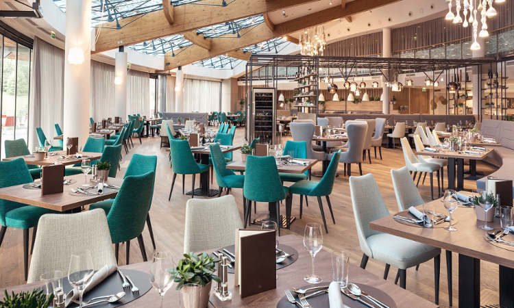 Sharon, sedia imbottita per l'arredo ristorante