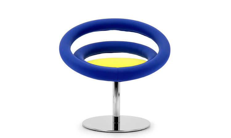 Circle, poltroncina imbottita per ambienti interni