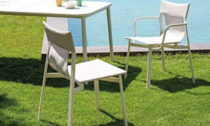Breeze, sedia da esterno in alluminio e tessuto