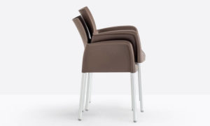 Ice, poltroncina per l'arredo indoor e outdoor