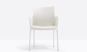 Ice, poltroncina per l'arredo indoor e outdoor