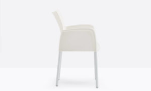 Ice, poltroncina per l'arredo indoor e outdoor