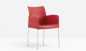 Ice, poltroncina per l'arredo indoor e outdoor