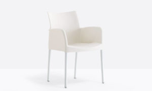Ice, poltroncina per l'arredo indoor e outdoor