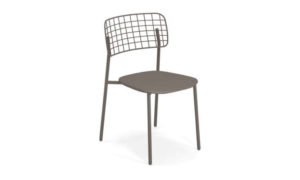 Lyze, sedia impilabile per l'arredo outdoor