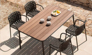 Yard, sedia da giardino con intreccio di cinghie elastiche