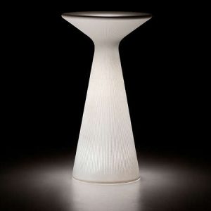 Fade, tavolo snak luminoso per l'arredo indoor e outdoor