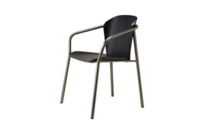 Finn Metal Wood, sedia contract per spazi interni