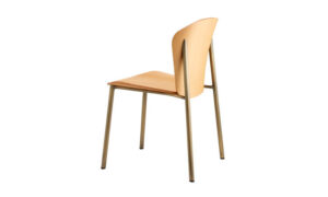 Finn Metal Wood, sedia contract per spazi interni