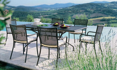 Athena, sedia con braccioli per l'arredo outdoor