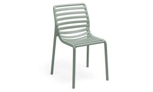 Doga, sedia impilabile per l'arredo outdoor