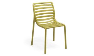 Doga, sedia impilabile per l'arredo outdoor